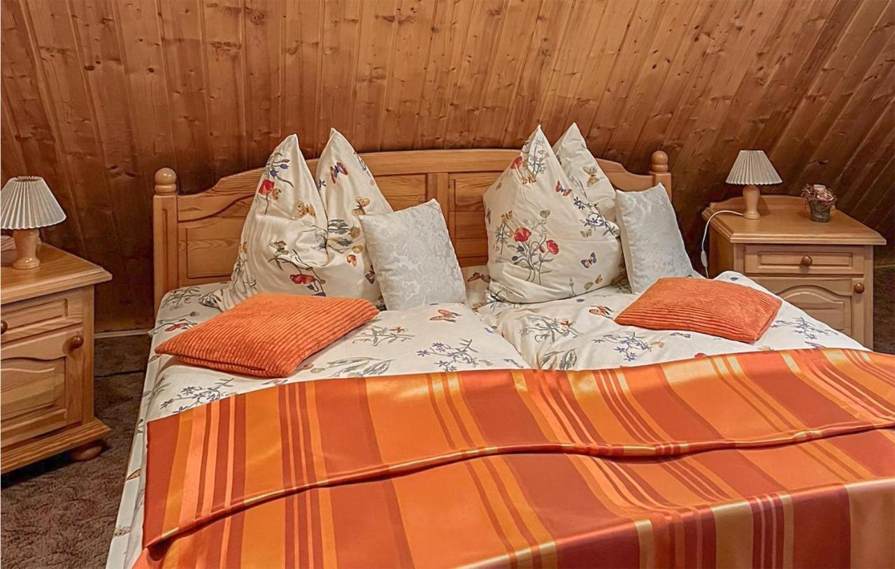 3 Bedroom Stunning Home In เยนา ภายนอก รูปภาพ